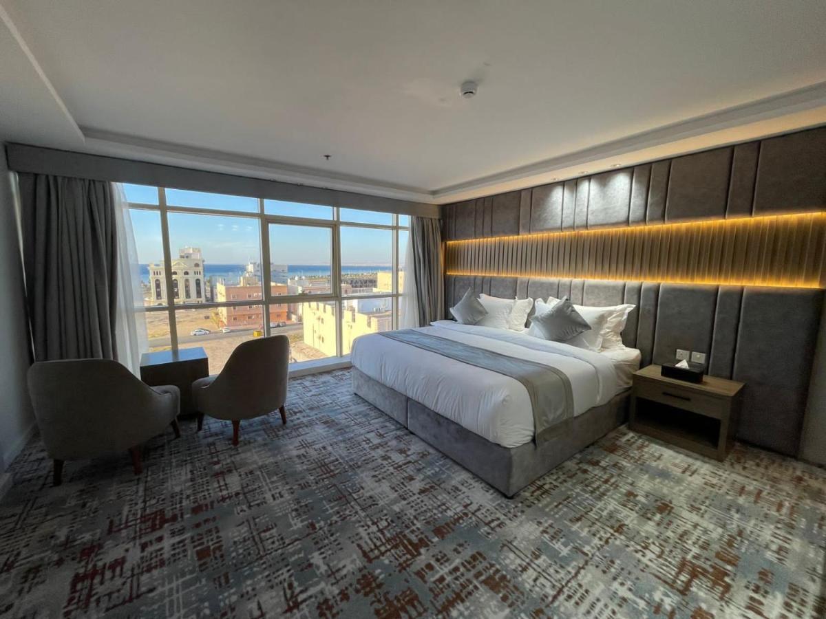 Sweet Land Hotel Umm Lajj Bagian luar foto