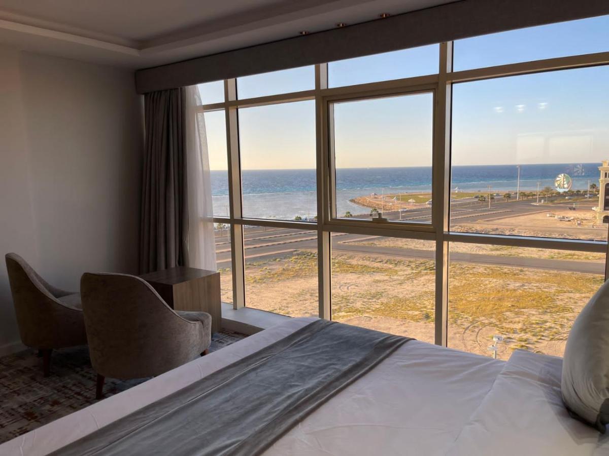 Sweet Land Hotel Umm Lajj Bagian luar foto