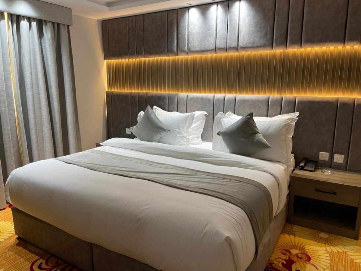 Sweet Land Hotel Umm Lajj Bagian luar foto