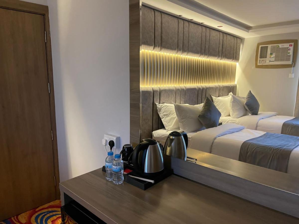 Sweet Land Hotel Umm Lajj Bagian luar foto