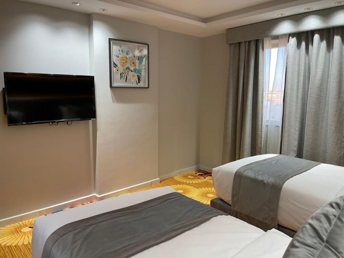 Sweet Land Hotel Umm Lajj Bagian luar foto
