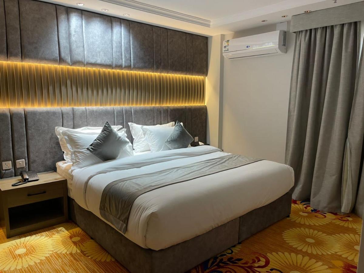 Sweet Land Hotel Umm Lajj Bagian luar foto