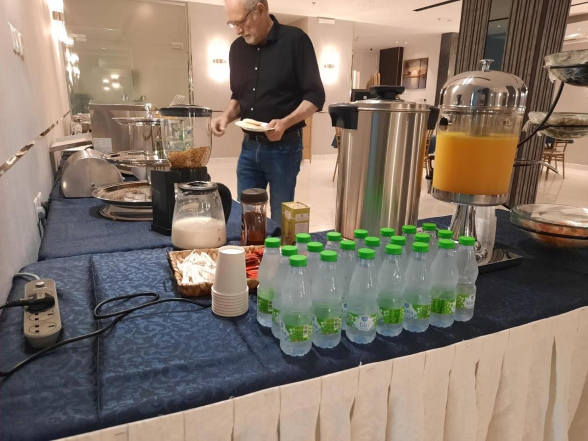 Sweet Land Hotel Umm Lajj Bagian luar foto