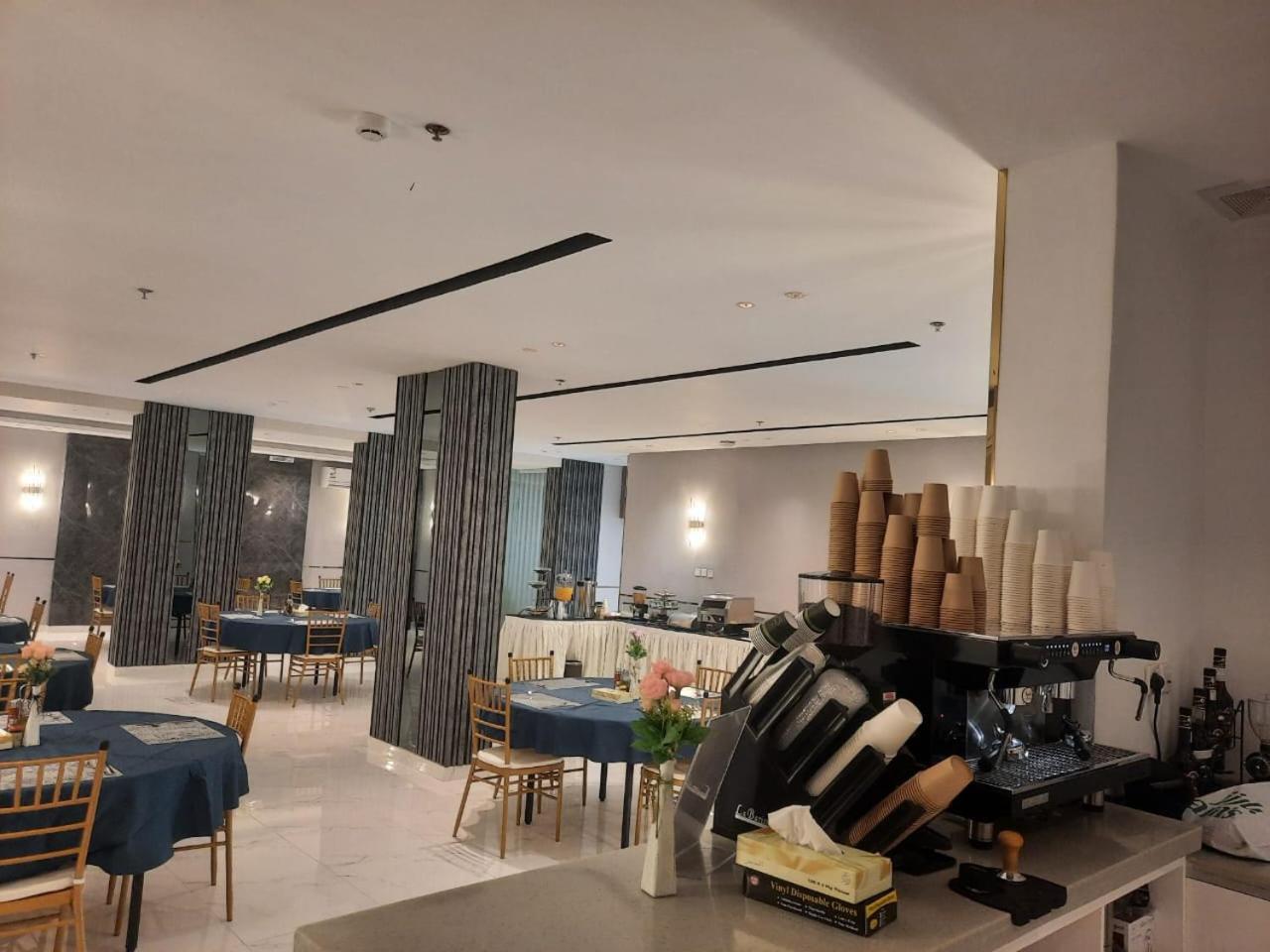 Sweet Land Hotel Umm Lajj Bagian luar foto