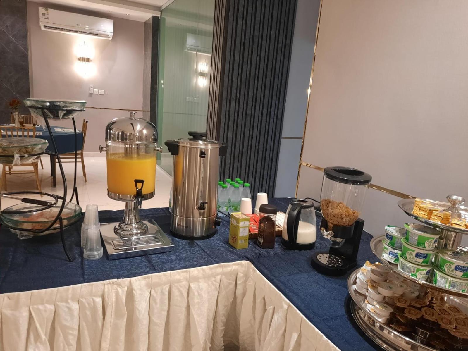 Sweet Land Hotel Umm Lajj Bagian luar foto